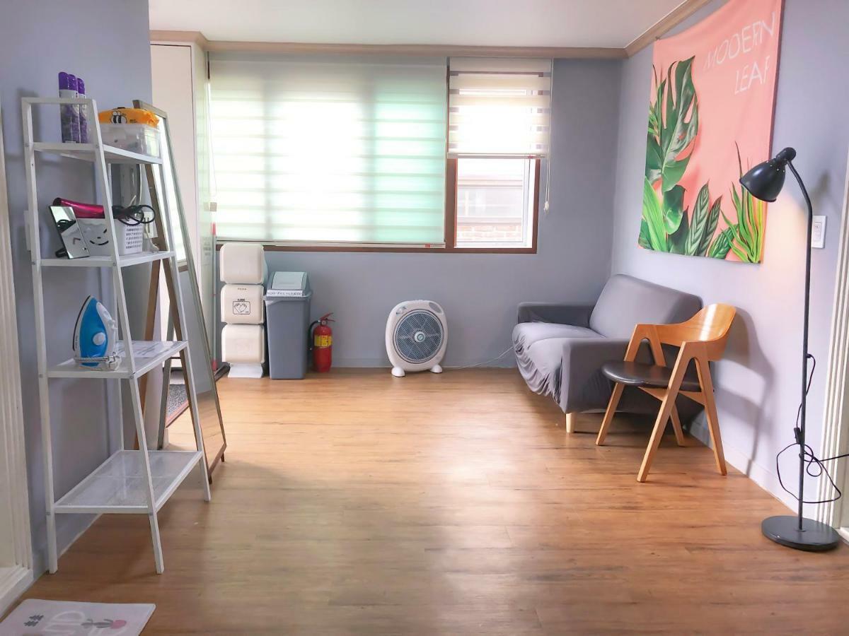 Bomulzip Hongdae Guesthouse โซล ภายนอก รูปภาพ